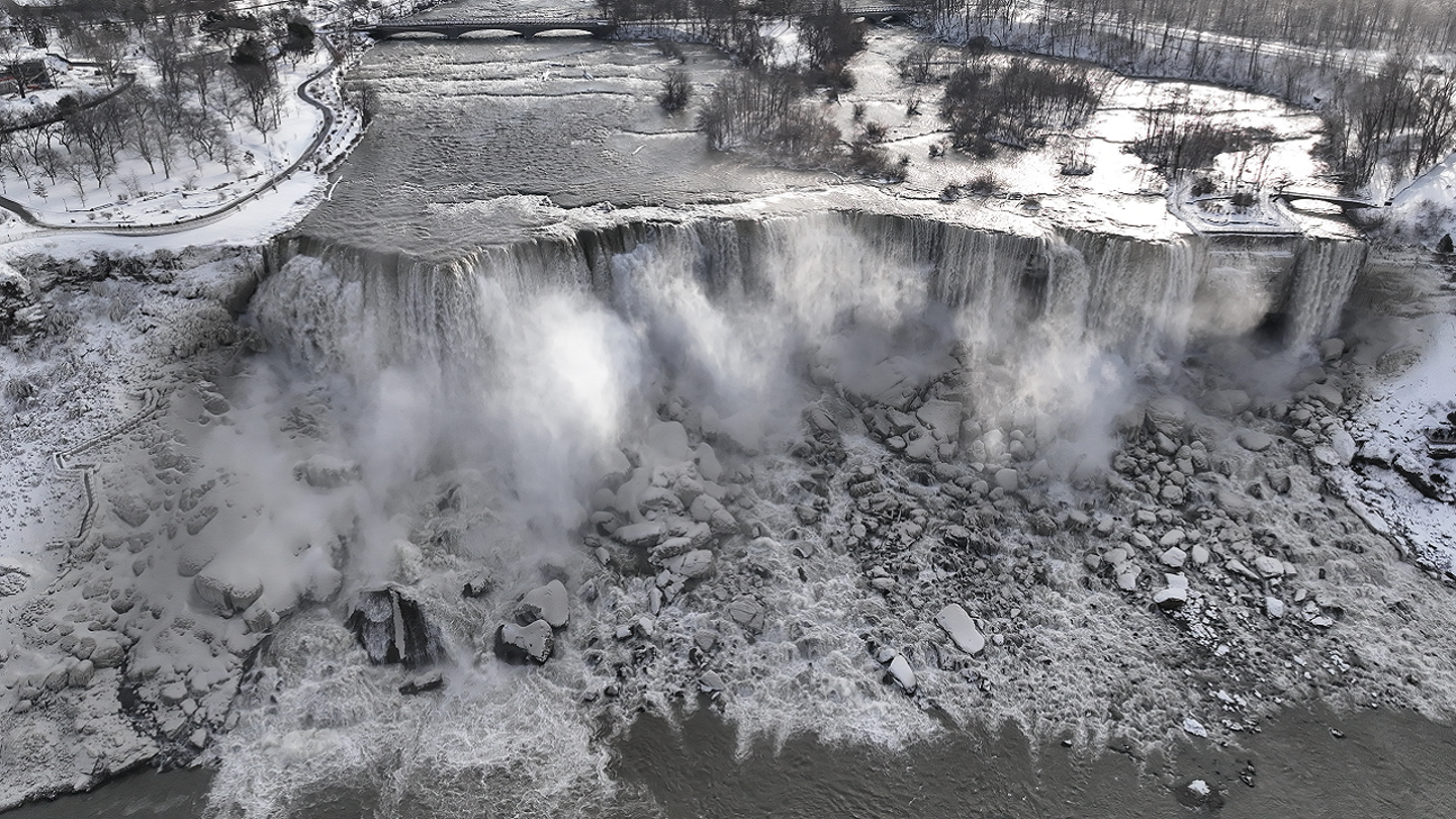 Niagara-Falls-winter-storm